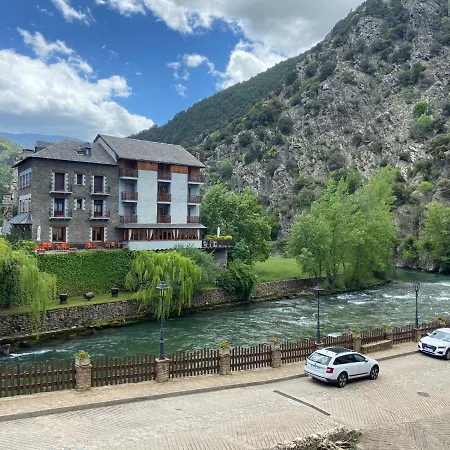 Hotel Lamoga Llavorsi